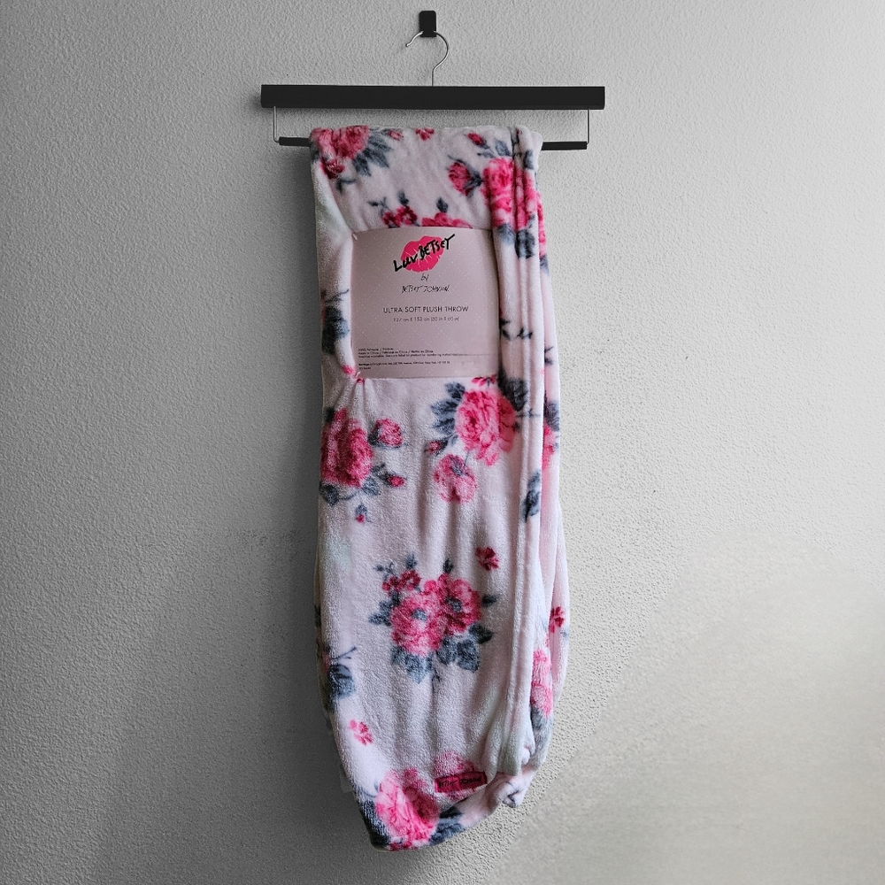 Betsey Johnson Floral Throw Blanket